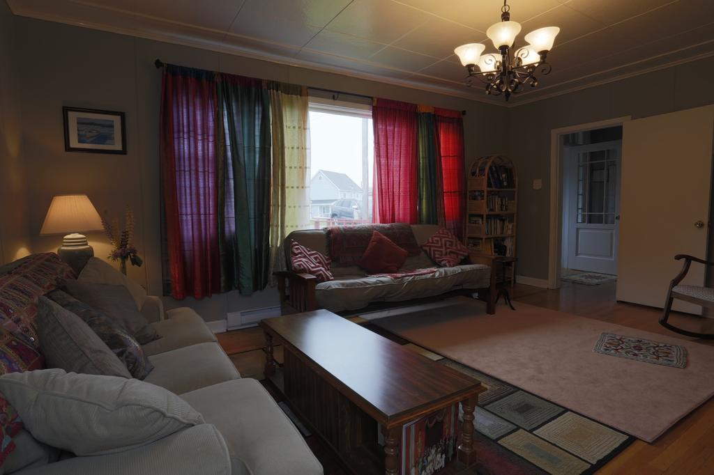 Meems Elliston B&B Exteriör bild