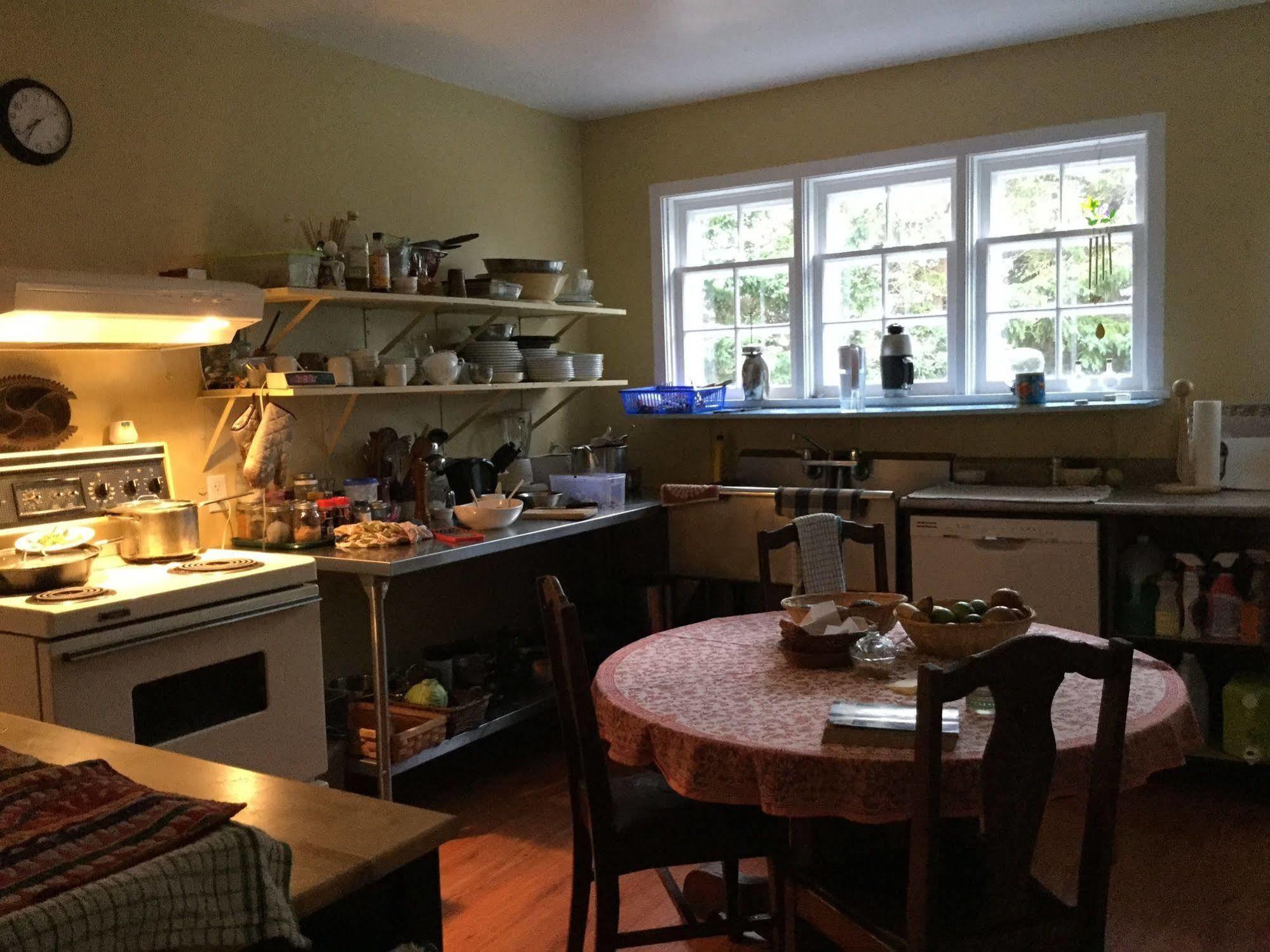 Meems Elliston B&B Exteriör bild