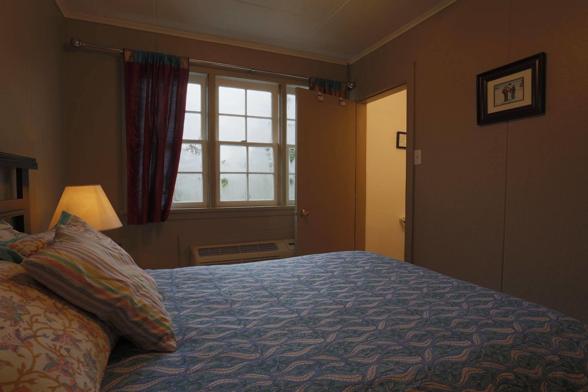 Meems Elliston B&B Exteriör bild