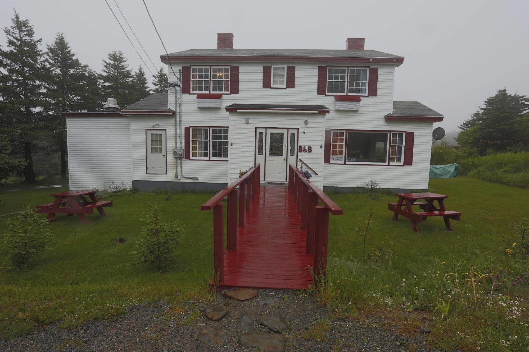 Meems Elliston B&B Exteriör bild